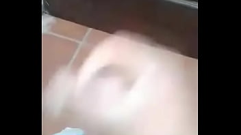 Preview 2 of Strapon Lesbien Sex - David hetero enga&ntilde_ado dispara semen en el ba&ntilde_o