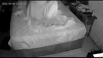 Preview 3 of Hot Htanny - BBB 22 Paty Bumbum cavalga na pica do l&iacute_der achando que no escuro n&atilde_o grava