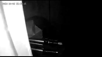 Preview 1 of Hot Htanny - BBB 22 Paty Bumbum cavalga na pica do l&iacute_der achando que no escuro n&atilde_o grava