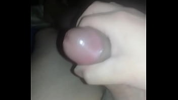 Preview 4 of Hd Xxx Big Big Boobs - Recostadita tocando me,  estaba muy exitada. Con shorsito de nena. Me encanta ser putita