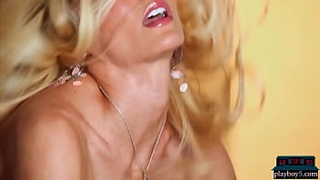 Preview 4 of Men Dace - Two hot big tits blonde MILF models Jennifer Vaughn and Victoria Winters