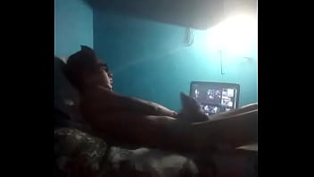 Preview 2 of Mcjjc Hgg - joven se masturba en se habitacion