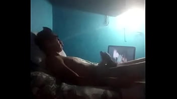 Preview 4 of Mcjjc Hgg - joven se masturba en se habitacion
