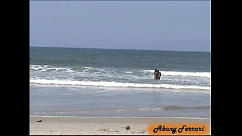 Preview 3 of Saba Qamar Pakistaxx - Moleque Safado me Bolinou na Praia Publica e me fez Chupar sua Rola