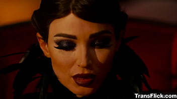 Preview 2 of Vagina Kis - Snow White (Emily Willis) is living a glorious,  magical life of her own,  where she has won the affections of a prince and she daydreams about him