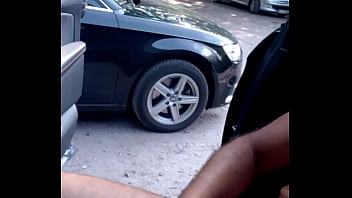 Preview 2 of Eighty Years Porn - Nudelutz wichst auf &ouml_ffentlichem Parkplatz