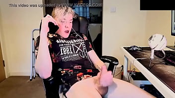 Preview 3 of Dad Moom - I Cum So Hard When She Talks Dirty To Me Over The Phone