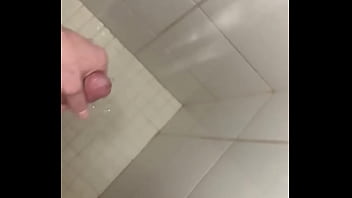 Preview 3 of Tp3gp Watchhtml - Cumming while in the shower