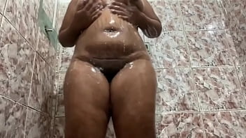 Preview 2 of Mom Basixxxvideo - Bunda gostosa da morena