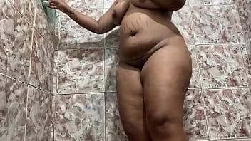 Preview 1 of Mom Basixxxvideo - Bunda gostosa da morena
