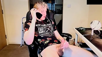 Preview 4 of Chubby Amateur Pov Creampie - Dirty Talk Roleplay With Girl On The Phone - Solo Male Wanking