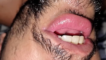 Preview 2 of Feet Sniffing Revenge - Divers&atilde_o amadora crua: paus grandes,  taras profundas.