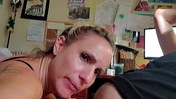 Preview 1 of Th Toat - Wife fucks husband&#039_s friends