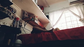 Preview 3 of Petarditas Sexo De Jovencitas - le ped&iacute_ prestado el celular para mandar un whats a mi mam&aacute_ y le encontr&eacute_ este video a mi prima gordibuena