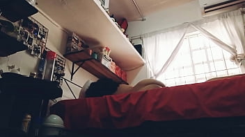 Preview 4 of Petarditas Sexo De Jovencitas - le ped&iacute_ prestado el celular para mandar un whats a mi mam&aacute_ y le encontr&eacute_ este video a mi prima gordibuena
