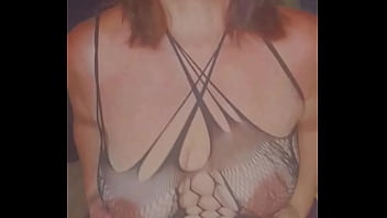 Preview 1 of Wwwxxx Videos Punjabi - Pamela se toca los senos para un suscriptor