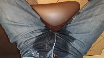 Preview 4 of Catrina Kaif Ki - GASTE85,  Peeing in kitchen