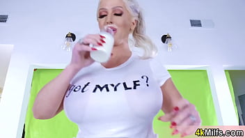 Preview 2 of Sxey Film Movies - MILF housewife asks the milkman to feed her hungry cunt