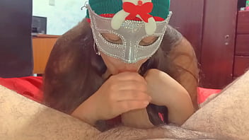 Preview 2 of Artis Cantik Indo Lg Ngentot - Esposa Puta Mamando Y Cabalgando A Vecino Morboso En A&ntilde_o Nuevo (Rico Sexo Sin Cond&oacute_n A Cambio De Dinero) FELIZ ANO NOVO Happy NEW YEAR