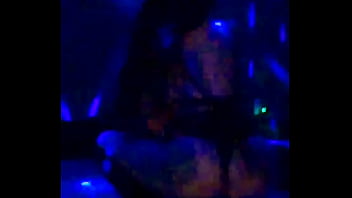 Preview 3 of Fingers Solo To Orgiaam - Esposa gostosa rebolando ao som de Funk. Olha o tamanho desse rabo balan&ccedil_ando. Casal Pimenta do Instagram @casal pimenta1307 Bia dan&ccedil_ou no Pole Dance do Motel e deixou todos babando com seu rebolado