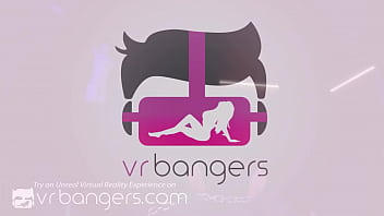 Preview 1 of Xxxxxxx Znxx - VR BANGERS Which Pussy Fucks Better