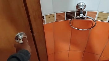Preview 1 of Katri Kafe Xxx Video - me pide que me ba&ntilde_e con ella y yo aprovecho de meterle la polla antes que nos descubran,  que suerte tube de llegar y tenerla sola en casa,  me como su rico co&ntilde_o apretado