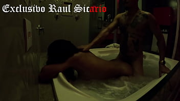 Preview 1 of Forest Xnxx Video Hd - minha vizinha me chamou pra consertar a hidromassagem da casa dela,  aproveitei que o marido tinha saido e comi gostoso a piranha antes do marido chegar em casa