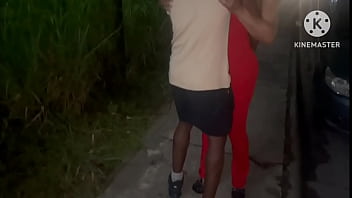Preview 2 of Homemad Hooker - ESPOSA COM NEG&Atilde_O SEXO AMADOR REAL NA RUA