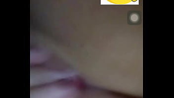 Preview 2 of Vergin Na Vergin Pa Puke - Vợ y&ecirc_u bướm đẹp show h&agrave_ng qua zalo (Wife show through video call)