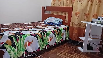 Preview 1 of 18 Years Cute Girl Ass Sex - Voy Donde mi hermanastra a su cuarto aver que hace todos los dias que las escucho gemir y veo que lo que hace es masturbase la logro espiar y luego termino follandomela para ayudarla con su exitacion