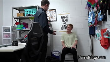 Preview 1 of Dag Massage - Mall cop fucks hot suspect on his office desk