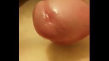 Preview 1 of Girl Pussy Cam Sexy Movies - morenito rico futbolista se masturba en los camarines