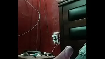 Preview 2 of Mida Maya6 - chico con tatuaje se masturba muy rico
