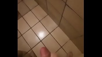 Preview 1 of Ommer Anal - Capixaba gozando batendo punheta - V&iacute_deo porno caseiro querendo ser chupado
