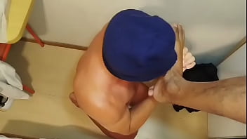 Preview 1 of Crazy Pissing - Kliente me pediu pra ser tratado feito putinha safada e ser esculachado. Falou com a pessoa certa. A macetada veio! Tudo completo no Xvideos Premium. Ta bom demais