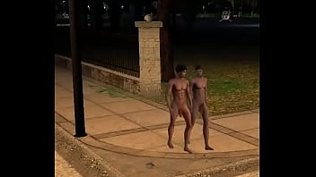 Preview 1 of Bhge - NAKED WALK THROUGH THE CITY
