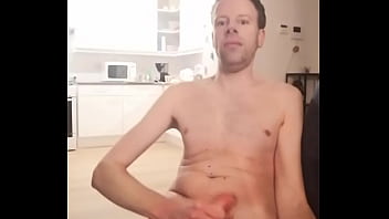 Preview 2 of Auntie Pronen Sexvidios - even spuiten