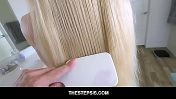 Preview 1 of Sikwap Avatar - Perv lets step bro fuck stepsister POV - Emma Starletto
