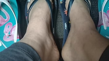Preview 2 of Kampus Sidempuan - Nicoletta&#039_s adorable little feet in flip-flops press on the pedals and orgasm hairy pussy in the car