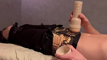 Preview 2 of Lesbians Sisters Incest - No nut november 2021 day 20