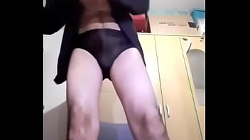 Preview 1 of Dad Shower Dughter Help - Pau Duro na cueca preta e depois jorrando leitinho Tomando banho com o Pau Grade saltando para fora da cueca branca pau enorme de 25 cm na cueca