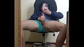 Preview 1 of The Bangaltion - Me saco leche
