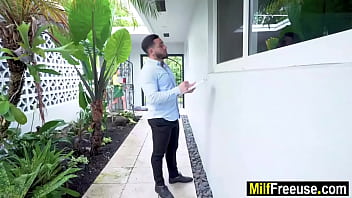 Preview 1 of Pon Hub Xxxx - Inspector has anal sex with stepdaughter in front of stepmom