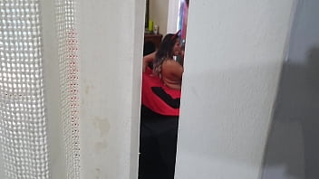 Preview 1 of Sexmatureorg - Chamei varios amigos para foder minha esposa insaci&aacute_vel