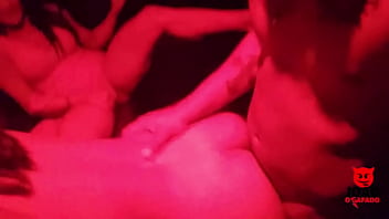 Preview 3 of American Leaked Xxx Vedeo - SEXO NA FESTA - TRANSANDO COM AS AMIGAS NA CABINE ( COMPLETO NO RED )