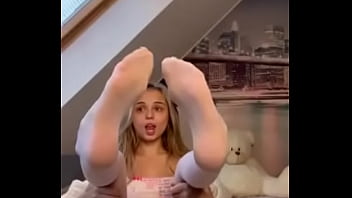 Preview 1 of Quetta Xxx Com - Feet in tights 1
