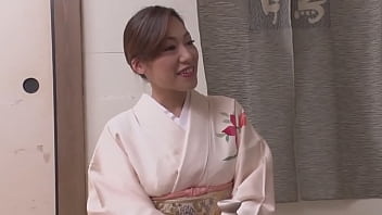 Preview 2 of Sistar Bhai Sex Bobas Hd - 性交温泉の美人女将  北山かんな 1
