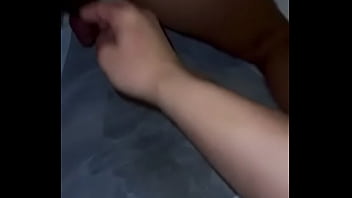 Preview 3 of Thick Mom Asleep - Fisting com o Primo