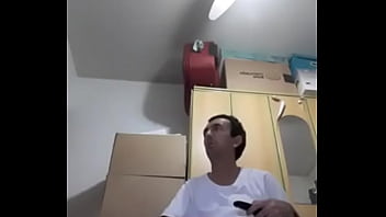 Preview 3 of Heideali - Trocando de roupa mostrando o Pau Grande de 25 cm Empinado jorrando leite Pau enorme na cueca branca preta e vermelha