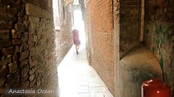 Preview 4 of Girls Moot - Emerald Ocean (Anastasia Ocean) flashing in Venice.